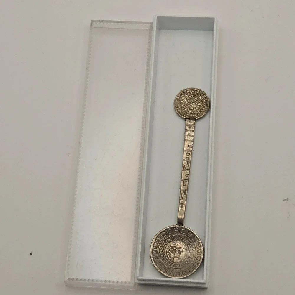 Alpaca Mexico‎ OS Aztec Mayan Sun Stone Souvenir Spoon Folk Art Vintage